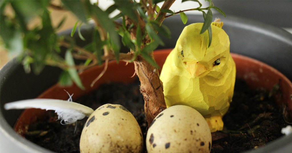 Easter bird and Easter eggs in Opera's office