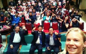 Thumbnail for 'Opera team hosts a meetup with fans in Indonesia'